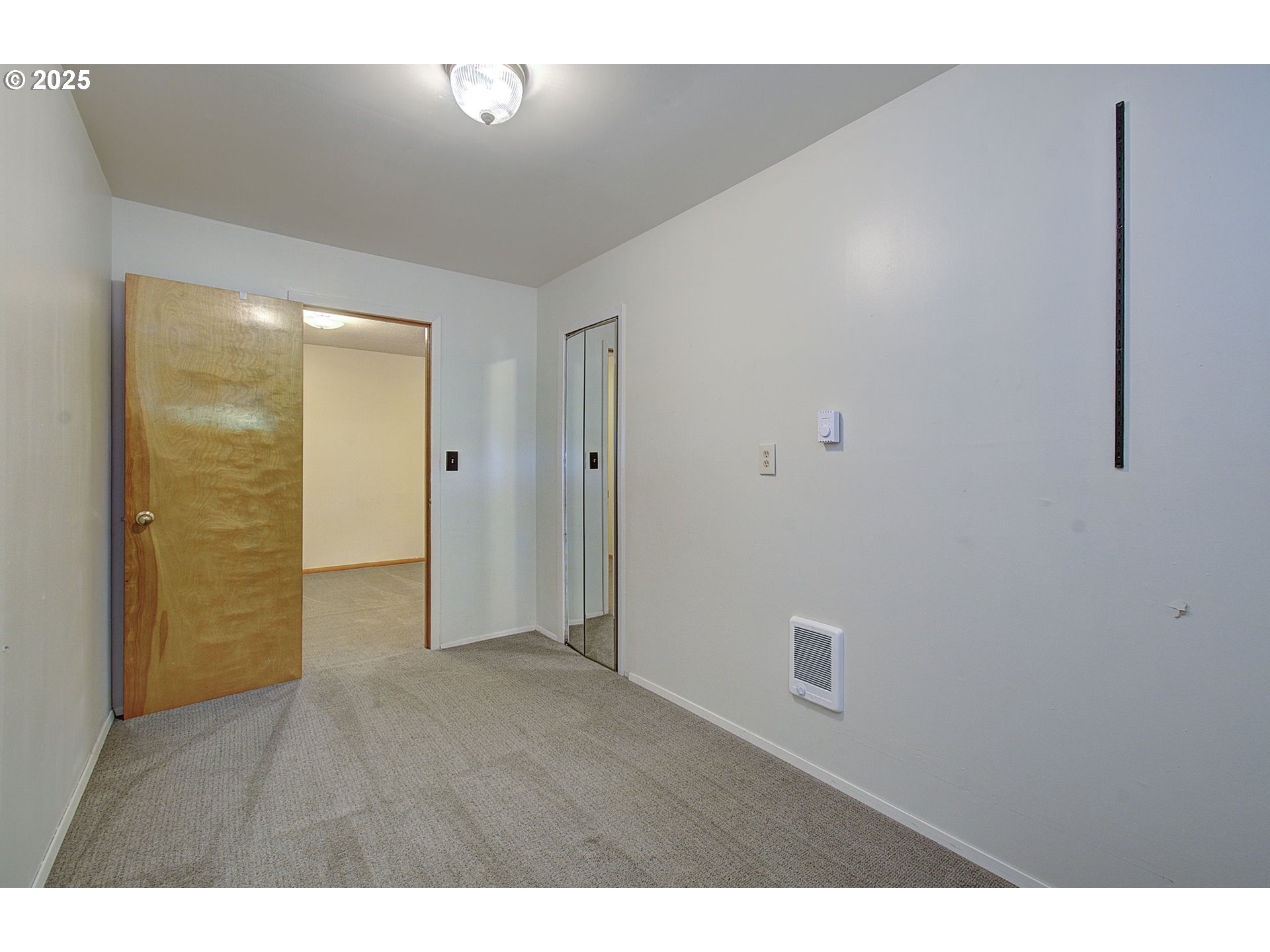 5911 Alki Road Vancouver, WA 98663 - Photo 18 of 29 a view of an empty room