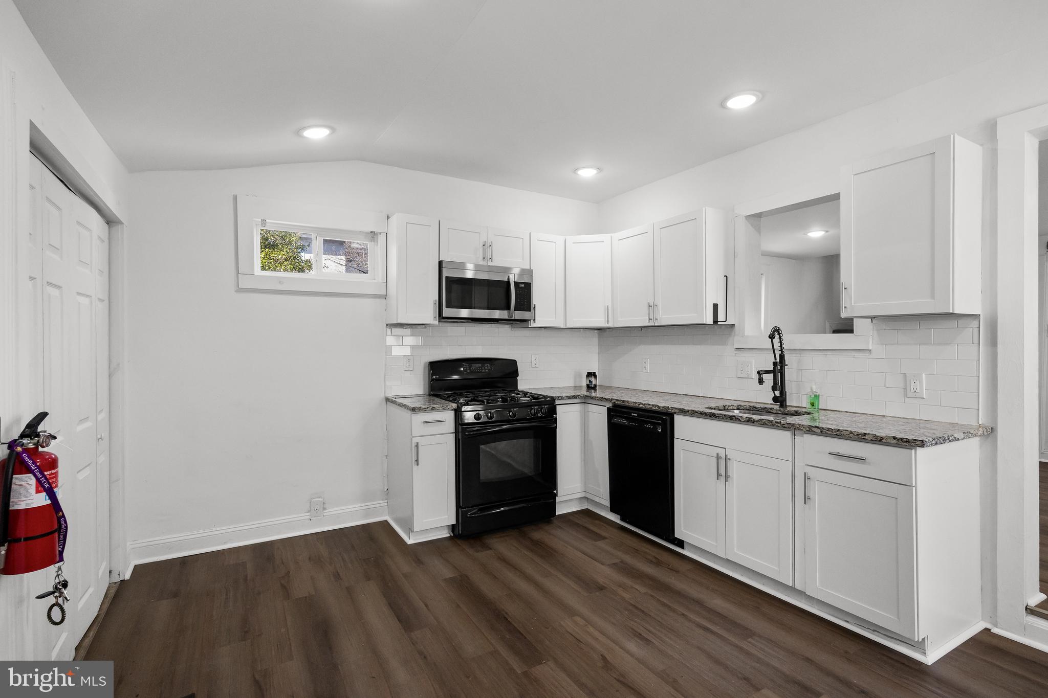 146 Main Street Mantua, NJ 08051 - Photo 11 of 29