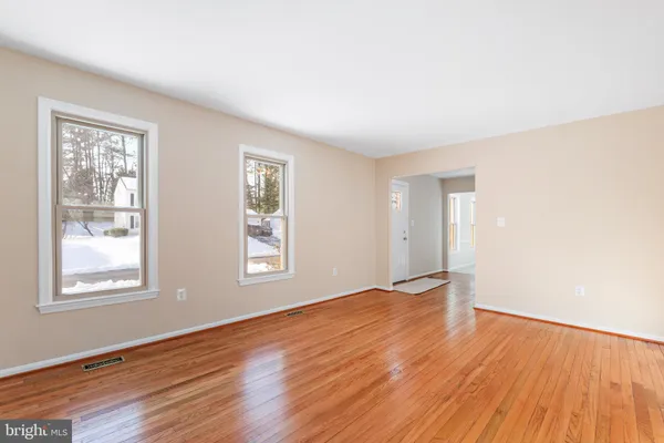 $689,000 | 18117 Ivy Lane, Olney, MD 20832