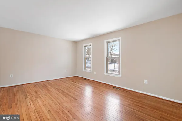 $689,000 | 18117 Ivy Lane, Olney, MD 20832