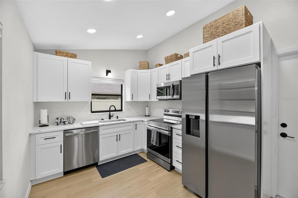 8137 English Elm Circle Spring Hill, FL 34606 - Photo 27 of 34