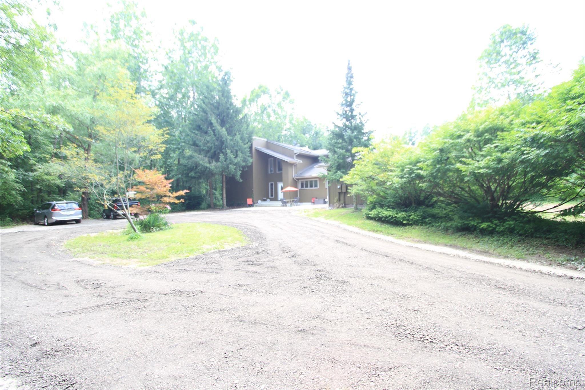 19750 Haggerty Road Belleville, MI 48111 - Photo 3 of 41 IMG_4099.JPG