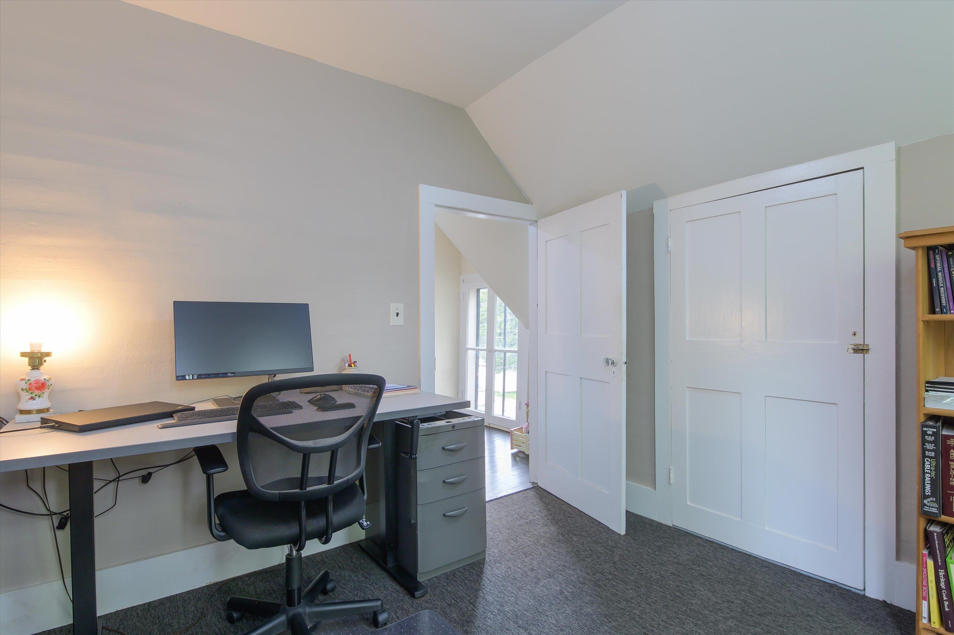 7 Academy Avenue Rockingham, VT 05101 - Photo 25 of 42