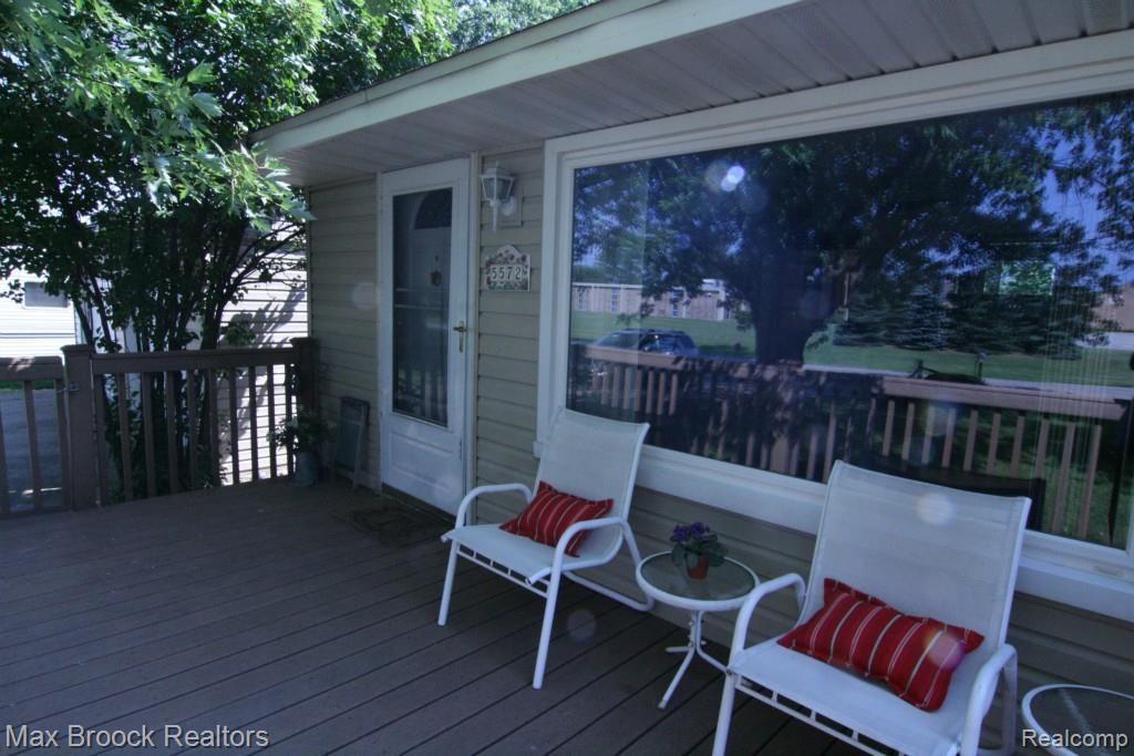 5572 Pine Knob Road Clarkston, MI 48346 - Photo 13 of 39 Welcome Home to New Porch