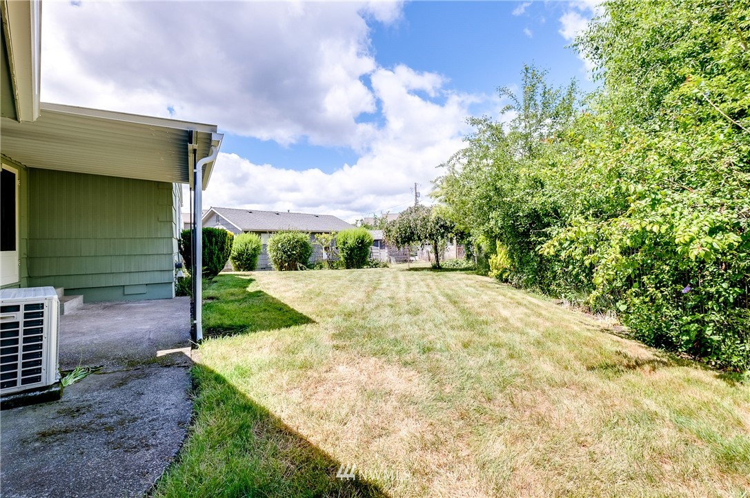 232 Apple Street Bremerton, WA 98310 - Photo 8 of 32 Gallery Image 8
