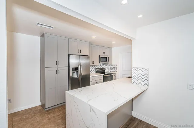 $3,750 | 13675 Comuna Drive, Poway, CA 92064