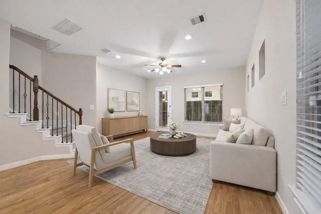 $3,200 | 10408 Quiet Courtyard Road, Houston, TX 77043