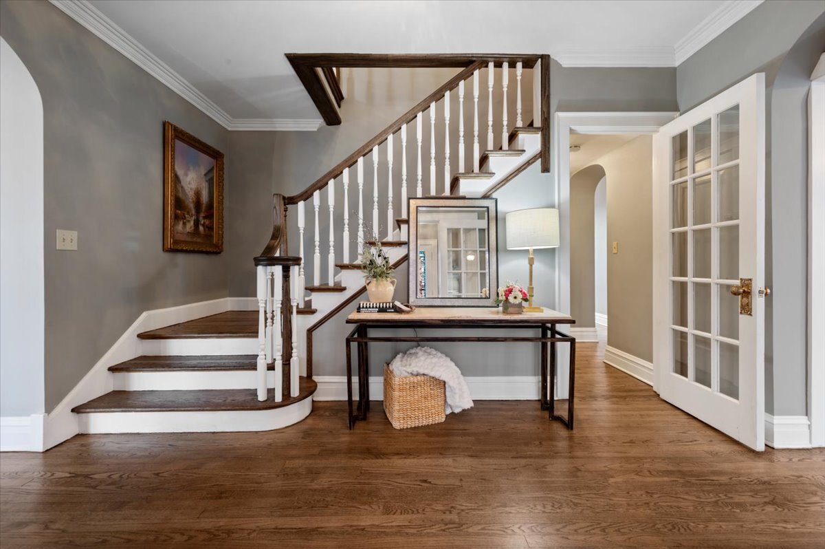 956 Drake Road Glenview, IL 60025 - Photo 17 of 45