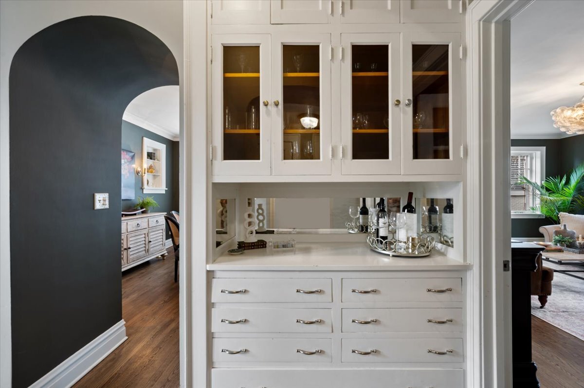 956 Drake Road Glenview, IL 60025 - Photo 7 of 45