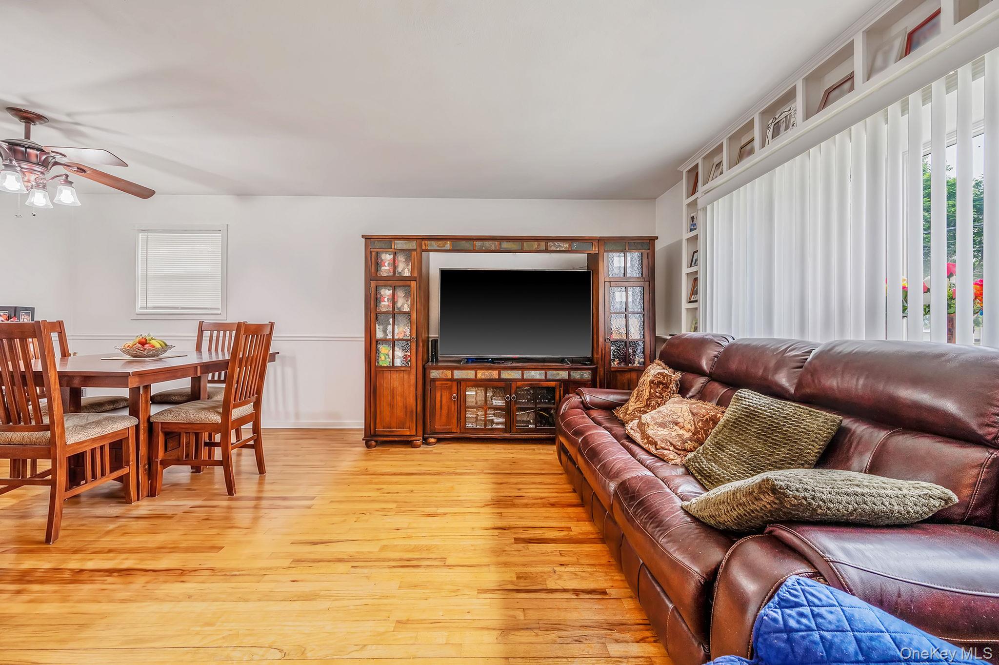 225 Ralph Avenue Babylon, NY 11702 - Photo 11 of 18