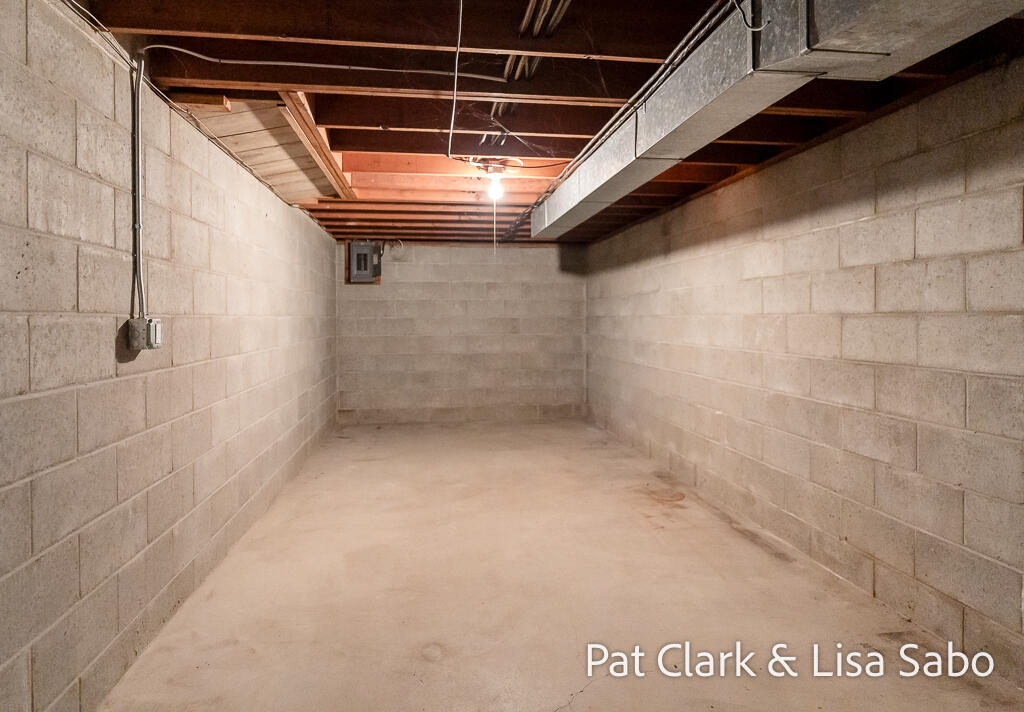 18412 168th Avenue Spring Lake, MI 49456 - Photo 31 of 39 18412 168thAve-33LoRes