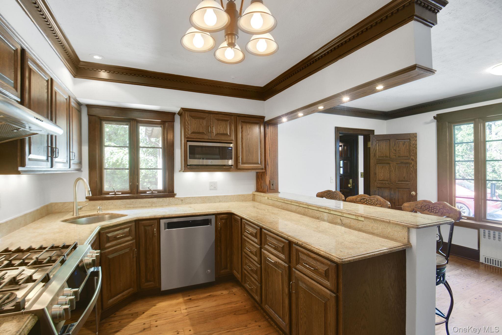 46 Fenimore Road Scarsdale, NY 10583 - Photo 10 of 40