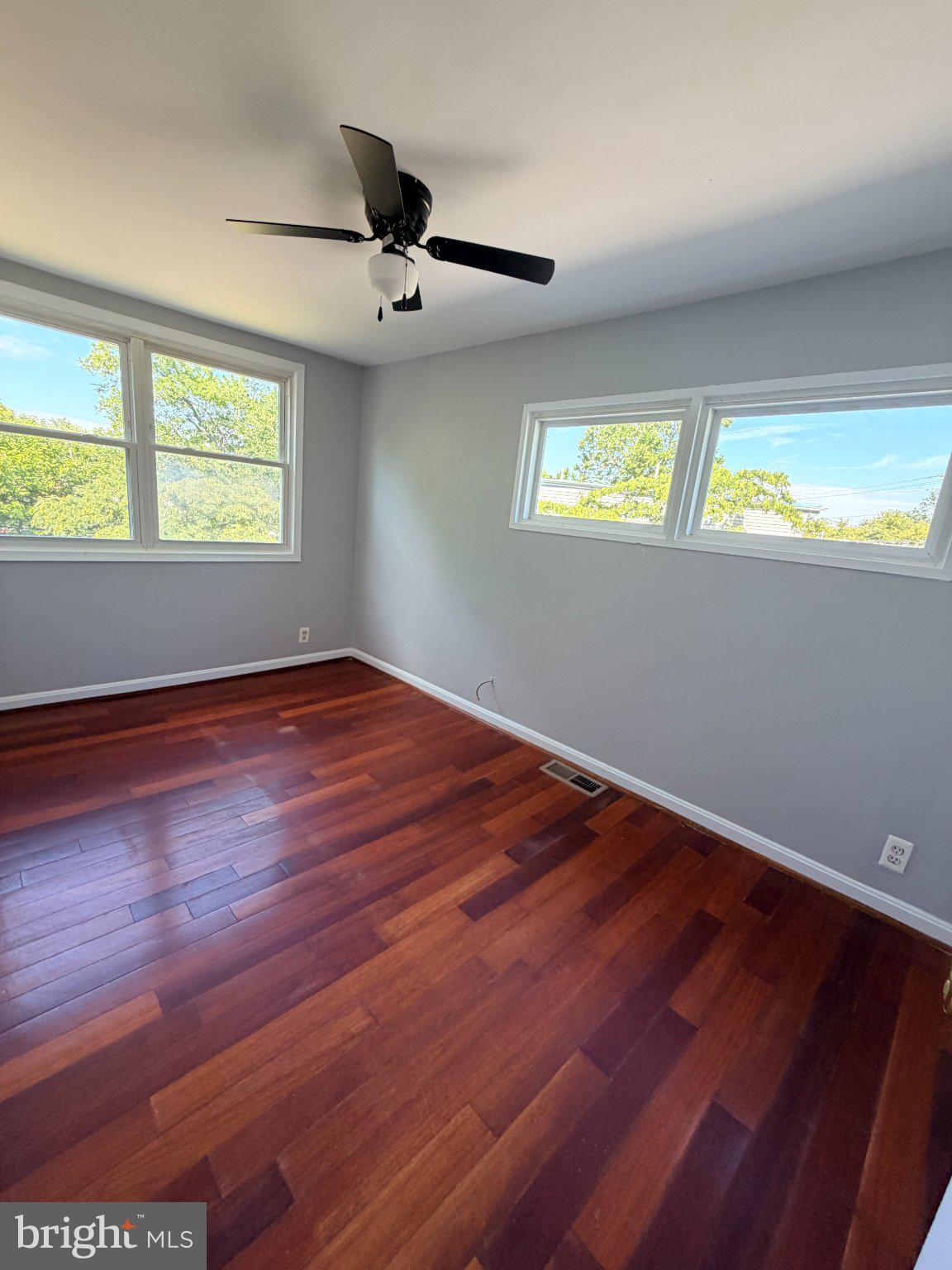 2916 Freeway Halethorpe, MD 21227 - Photo 13 of 18 Bright and airy room with hardwood floors.