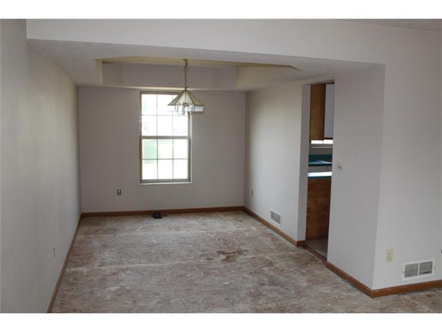 2877 Barrows Road Columbus, OH 43232 - Photo 3 of 12 Gallery Image 3