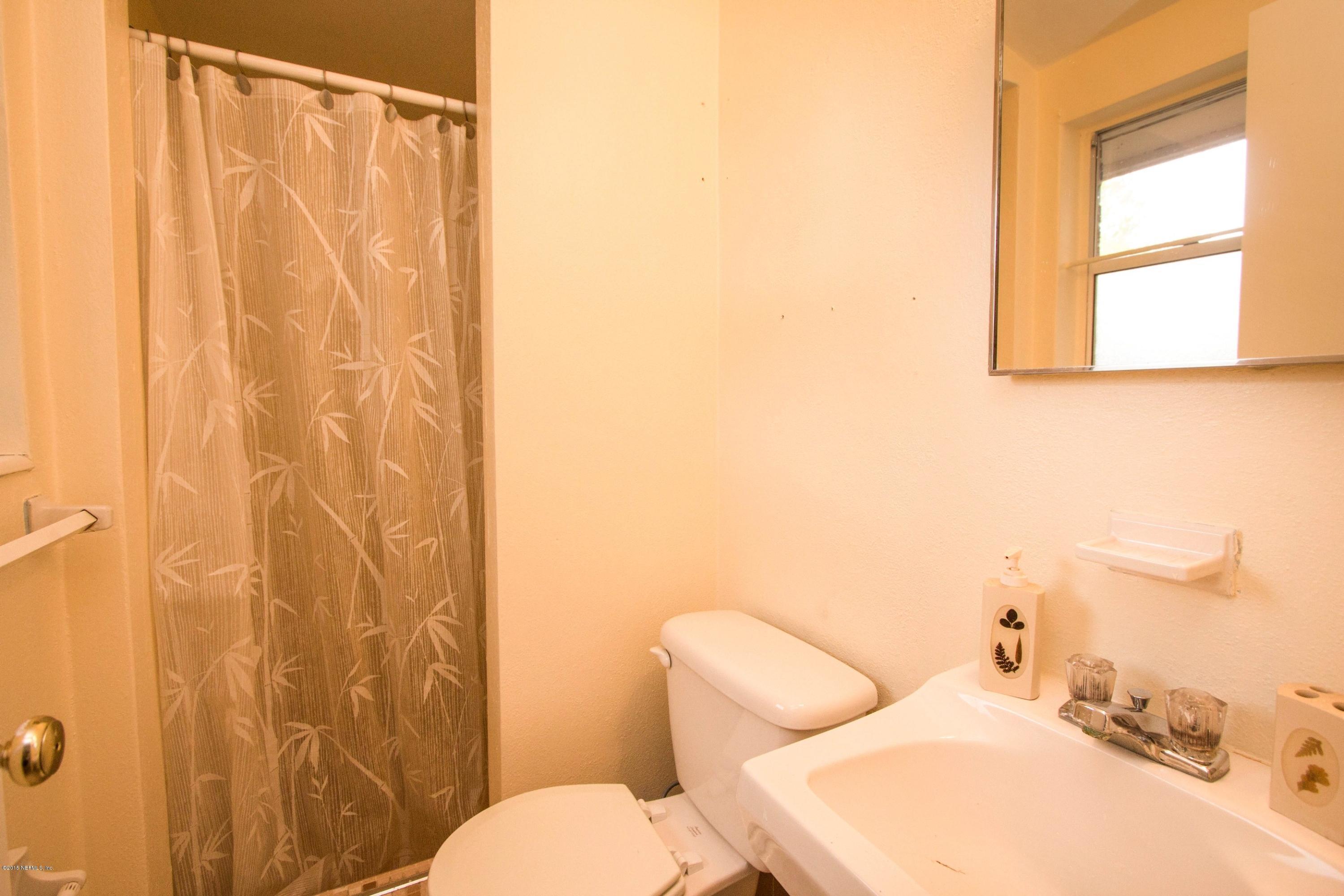 5345 Sanders Road Jacksonville, FL 32277 - Photo 23 of 33 3rd Bath