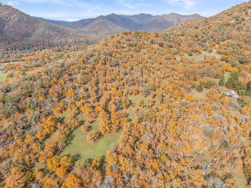 11926 Blackwell Road Central Point, OR 97502 - Photo 13 of 18 a view of mountain with lake view