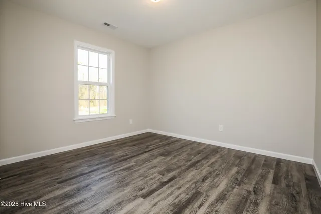 $262,000 | 126 Buckskin Drive, Pollocksville, NC 28573