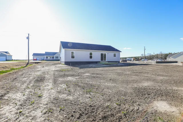 $262,000 | 126 Buckskin Drive, Pollocksville, NC 28573