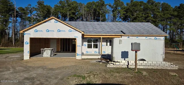 $262,000 | 126 Buckskin Drive, Pollocksville, NC 28573