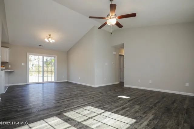 $262,000 | 126 Buckskin Drive, Pollocksville, NC 28573