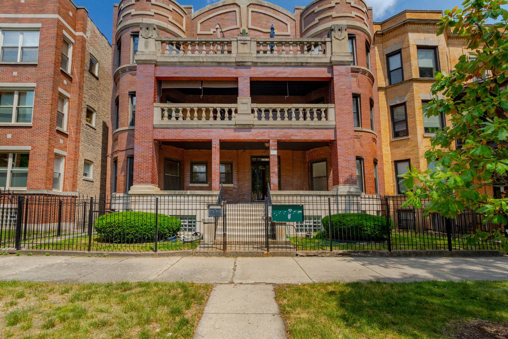 5741 South Michigan Ave Unit 3N  