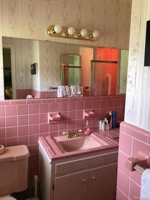 28229 Bayberry Road Farmington Hills, MI 48331 - Photo 36 of 45