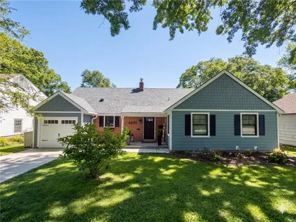 $775,000 | 4801 West 66th Street, Prairie Village, KS 66208