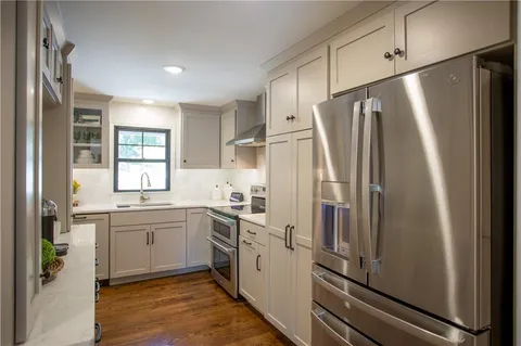 $775,000 | 4801 West 66th Street, Prairie Village, KS 66208