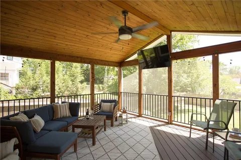 $775,000 | 4801 West 66th Street, Prairie Village, KS 66208