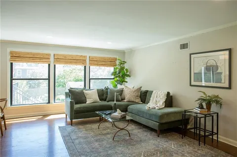 $775,000 | 4801 West 66th Street, Prairie Village, KS 66208
