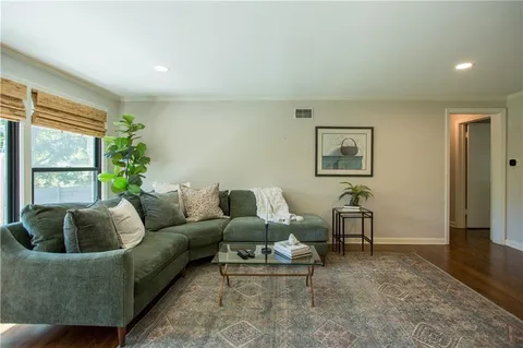 $775,000 | 4801 West 66th Street, Prairie Village, KS 66208