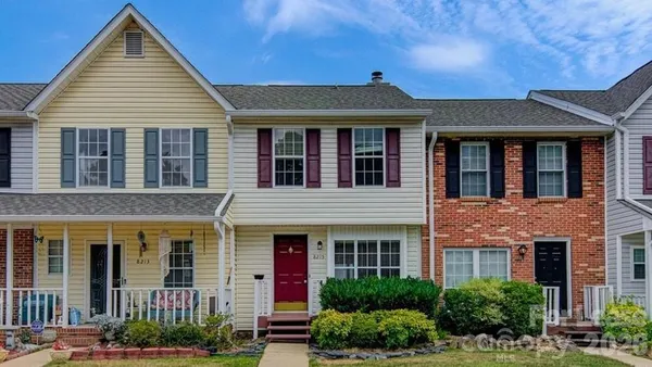 $1,695 | 8215 Circle Tree Lane, Charlotte, NC 28277