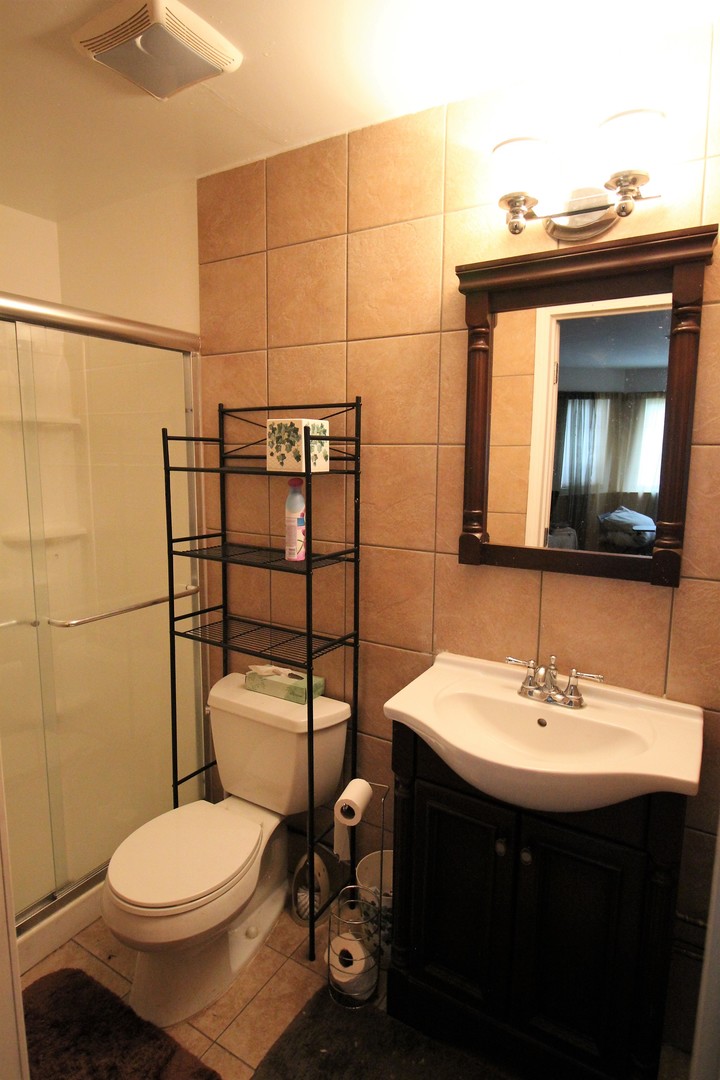 727 Prestwick Lane Wheeling, IL 60090 - Photo 18 of 20