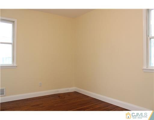 2 Wynn Road Edison, NJ 08817 - Photo 16 of 25 Gallery Image 16
