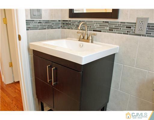 2 Wynn Road Edison, NJ 08817 - Photo 21 of 25 Gallery Image 21