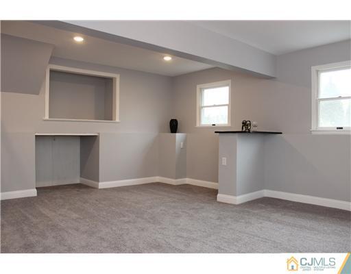 2 Wynn Road Edison, NJ 08817 - Photo 6 of 25 Gallery Image 6