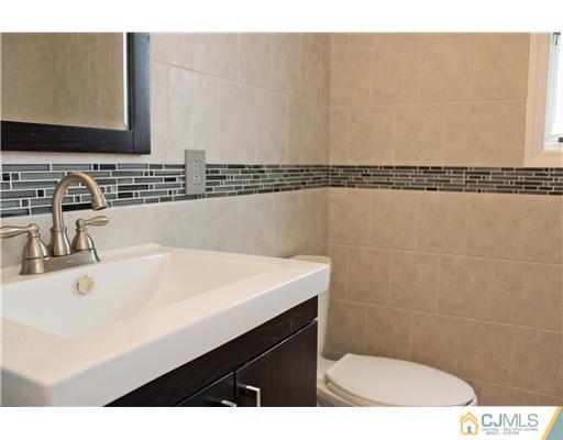 2 Wynn Road Edison, NJ 08817 - Photo 7 of 25 Gallery Image 7