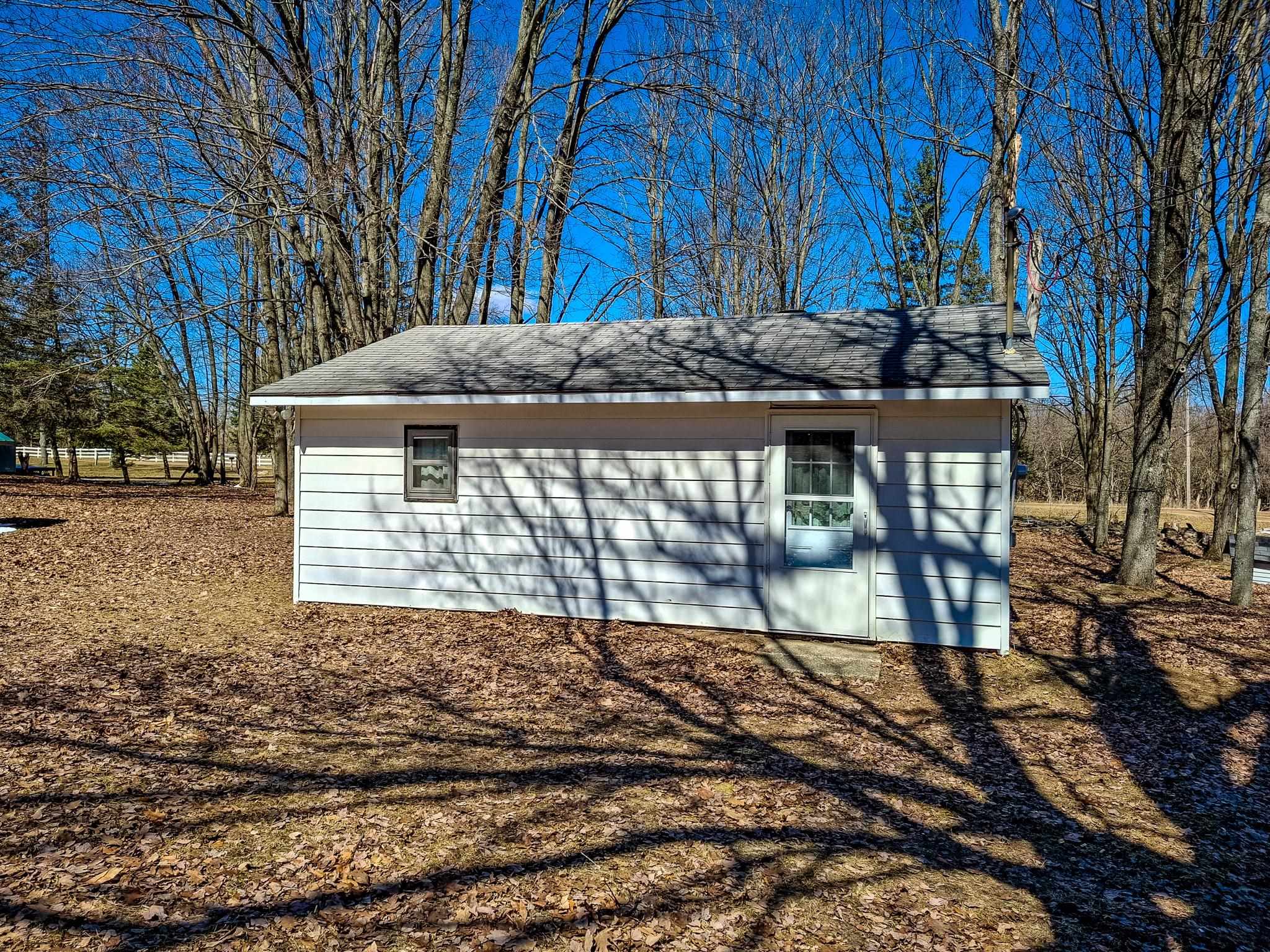 1688 Birch Road Harrison, MI 48625 - Photo 24 of 32