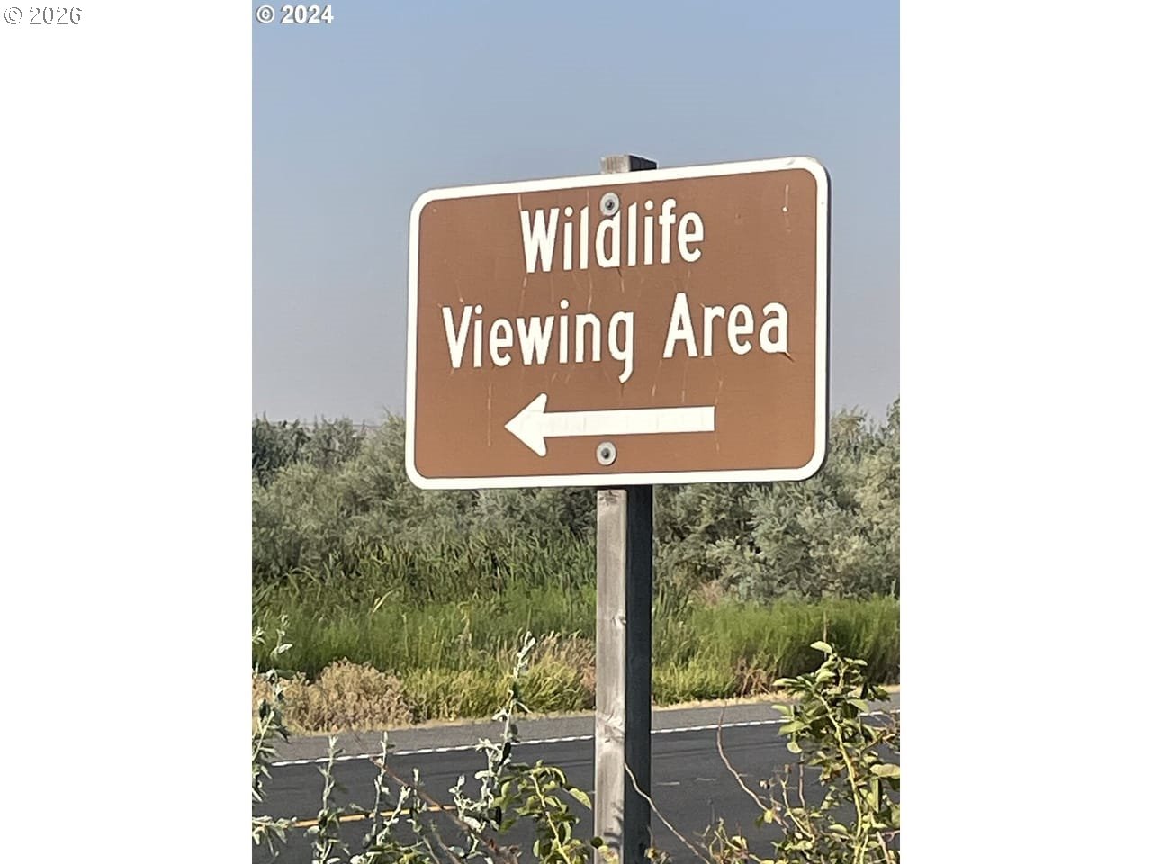 3 Parcels Highway Irrigon, OR 97844 - Photo 7 of 10 a sign broad on front of a wall