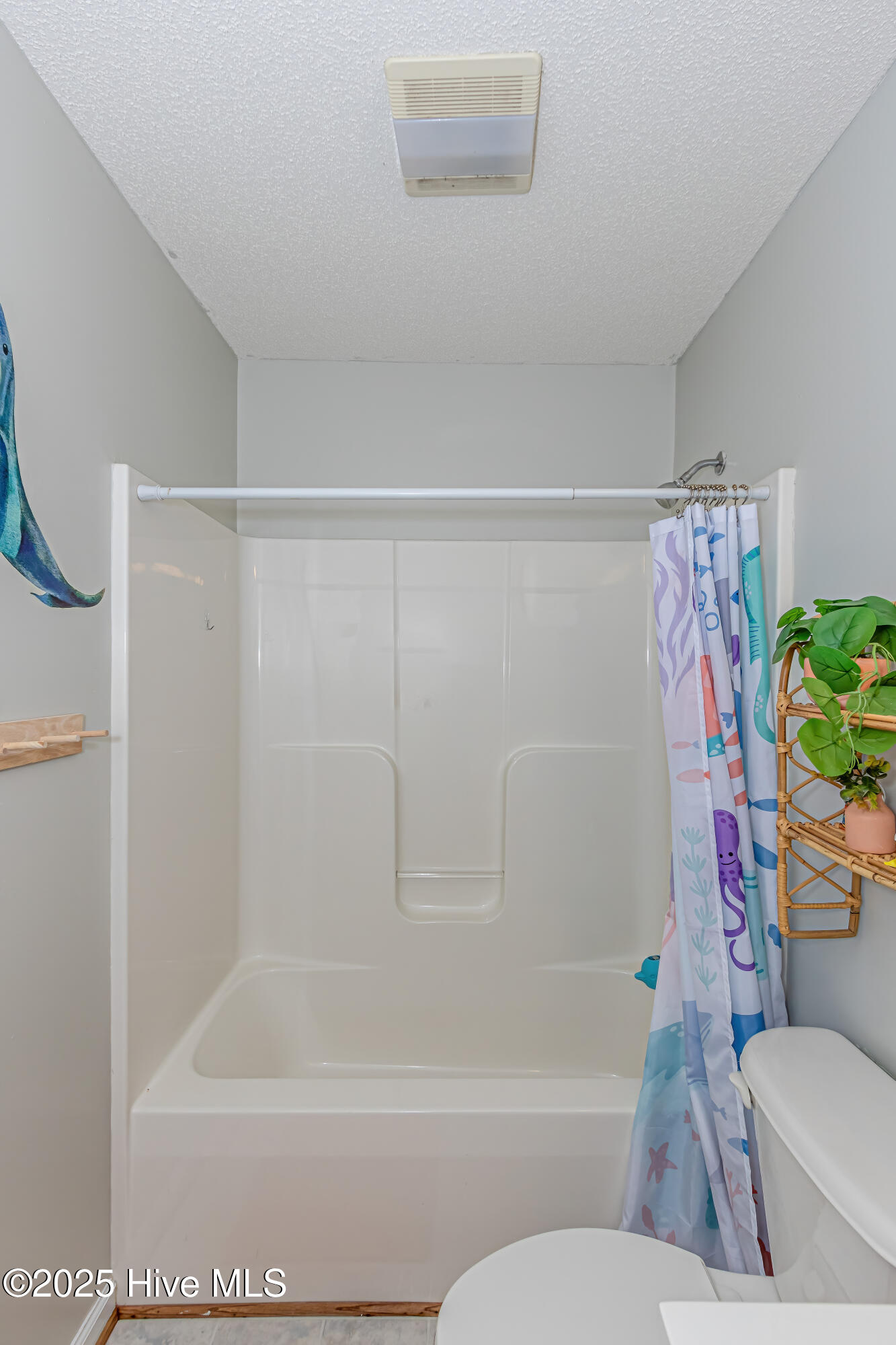 235 Riverbend Road Jacksonville, NC 28540 - Photo 45 of 75 Upstairs full bathroom