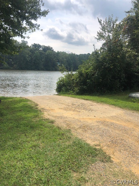 6612 Davis Road Quinton, VA 23141 - Photo 29 of 37 A boat ramp for Woodhaven Shores residents on Kent