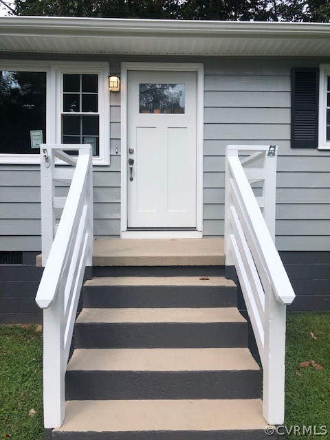 6612 Davis Road Quinton, VA 23141 - Photo 3 of 37 New door and exterior light