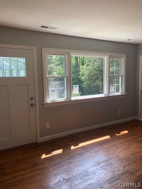 6612 Davis Road Quinton, VA 23141 - Photo 4 of 37 New insulated windows , paint and fiish on wood fl