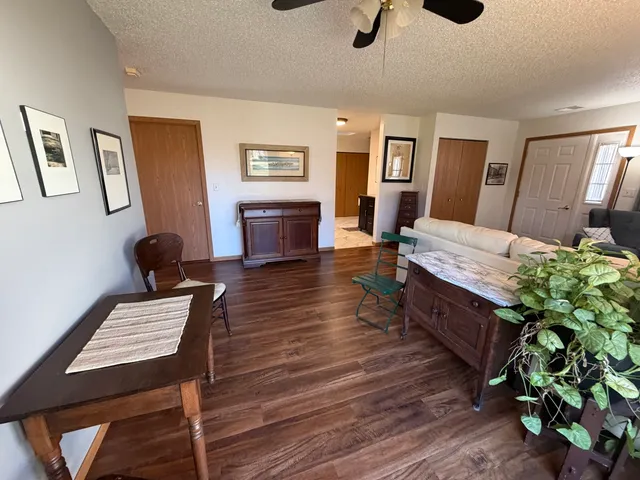 $159,900 | 807 Village, Unit A, Sterling, IL 61081