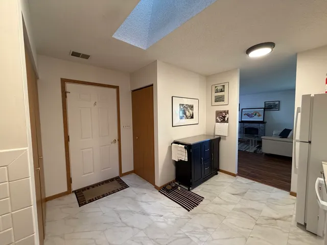 $159,900 | 807 Village, Unit A, Sterling, IL 61081