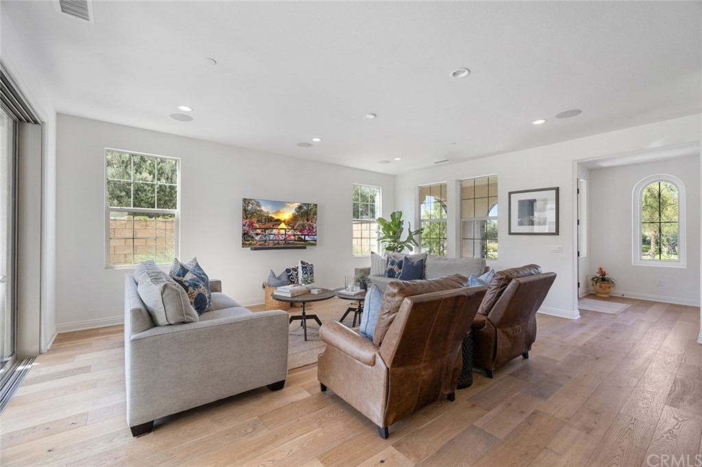 7 Victory Road Tustin, CA 92782 - Photo 11 of 74