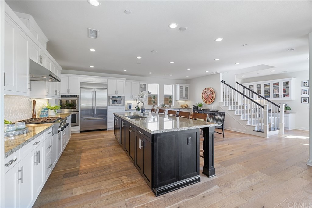 7 Victory Road Tustin, CA 92782 - Photo 14 of 74