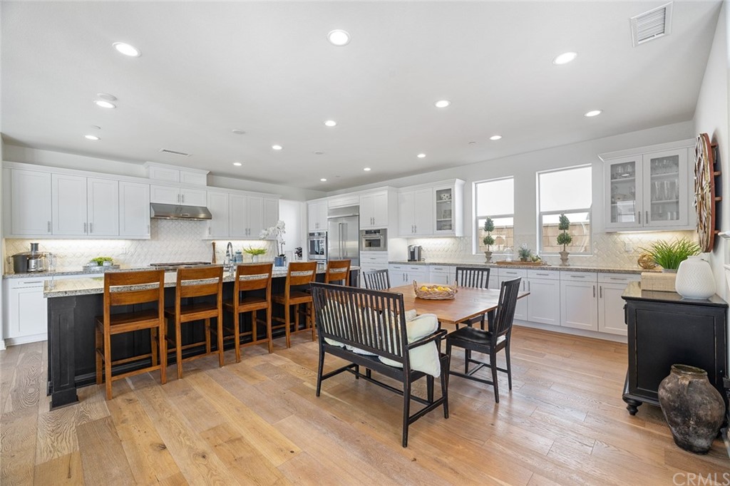 7 Victory Road Tustin, CA 92782 - Photo 20 of 74