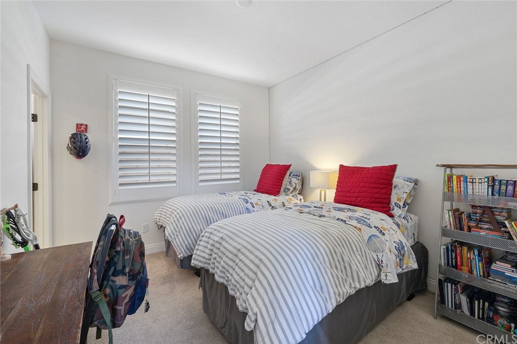 7 Victory Road Tustin, CA 92782 - Photo 24 of 74