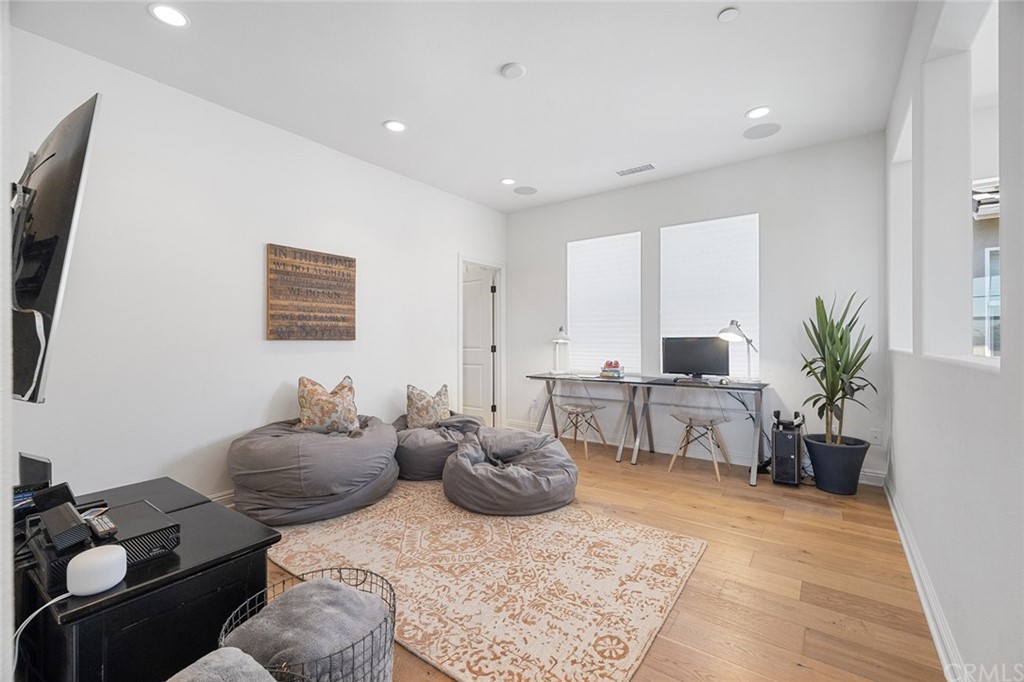 7 Victory Road Tustin, CA 92782 - Photo 25 of 74